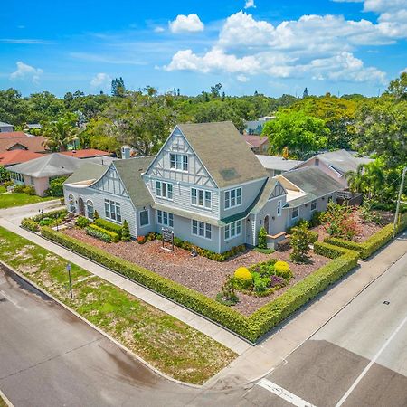 The Kenwood Gables Bed & Breakfast เซนต์ปีเตอร์สเบิร์ก ภายนอก รูปภาพ