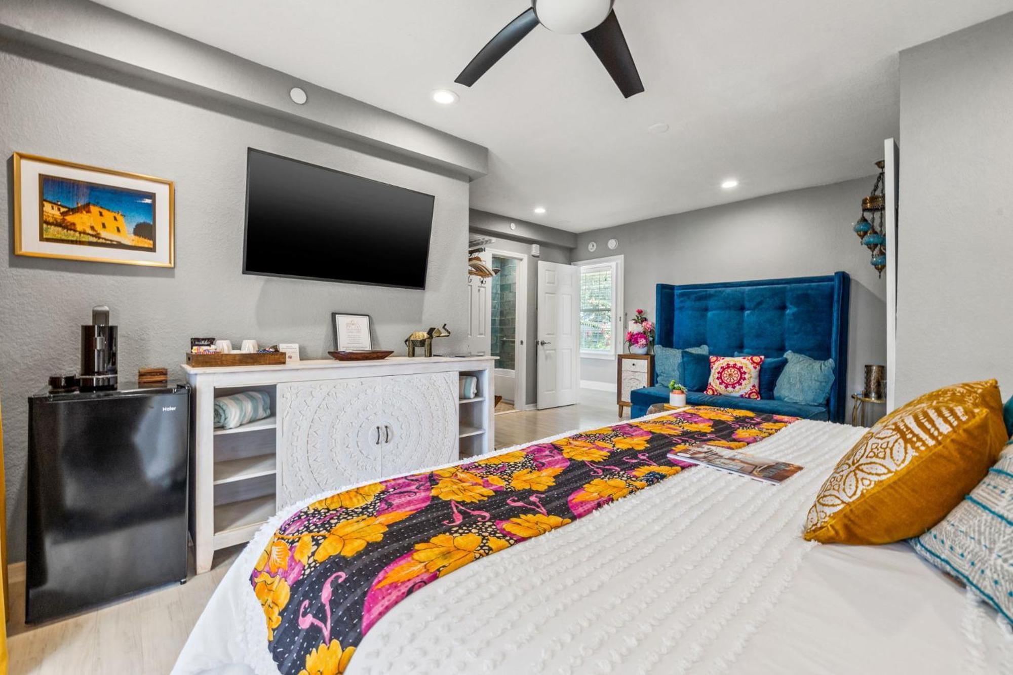 The Kenwood Gables Bed & Breakfast เซนต์ปีเตอร์สเบิร์ก ภายนอก รูปภาพ